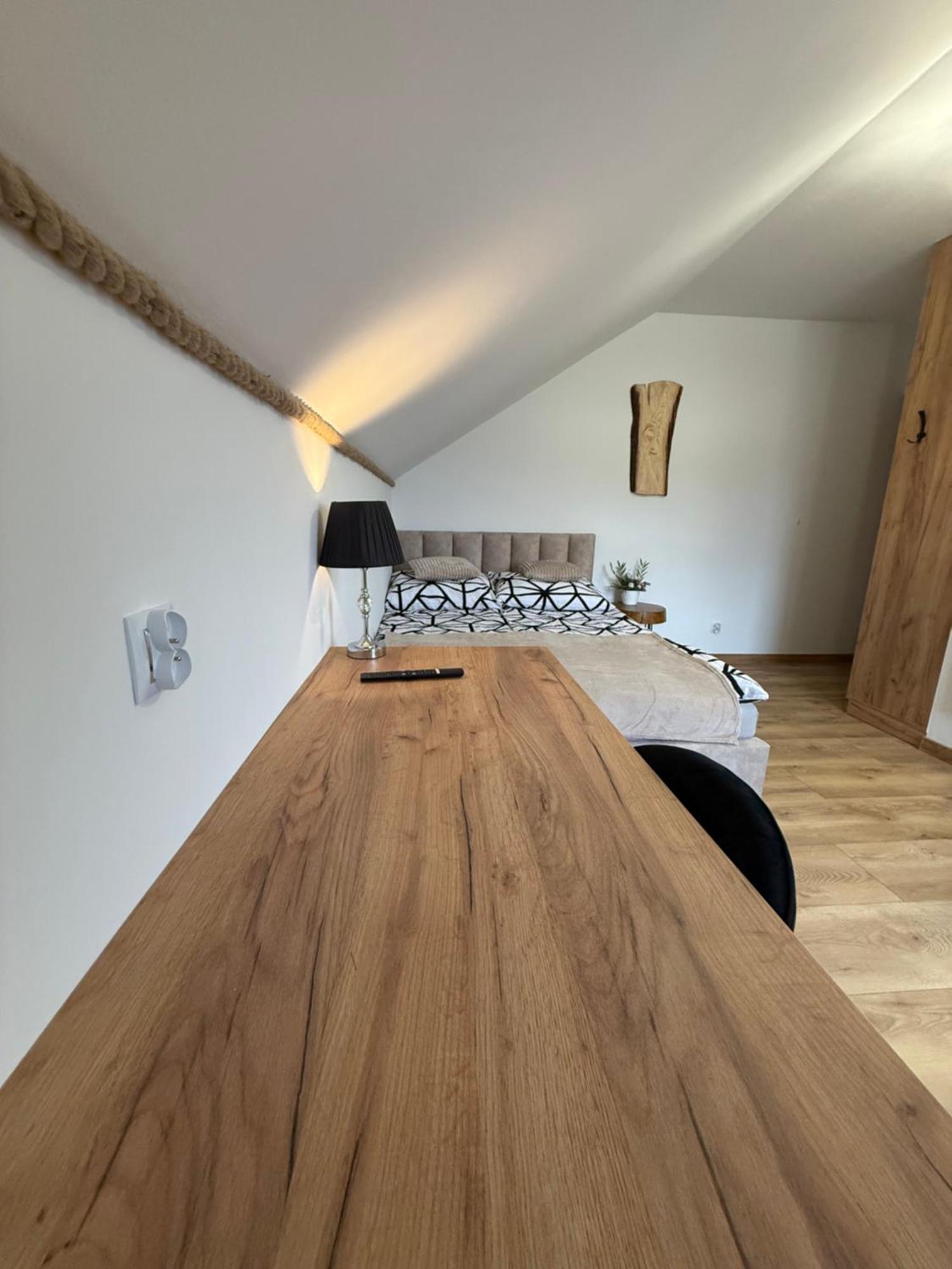 Apartment Z Tarasem I Klimatyzowane -drozdowka Solina